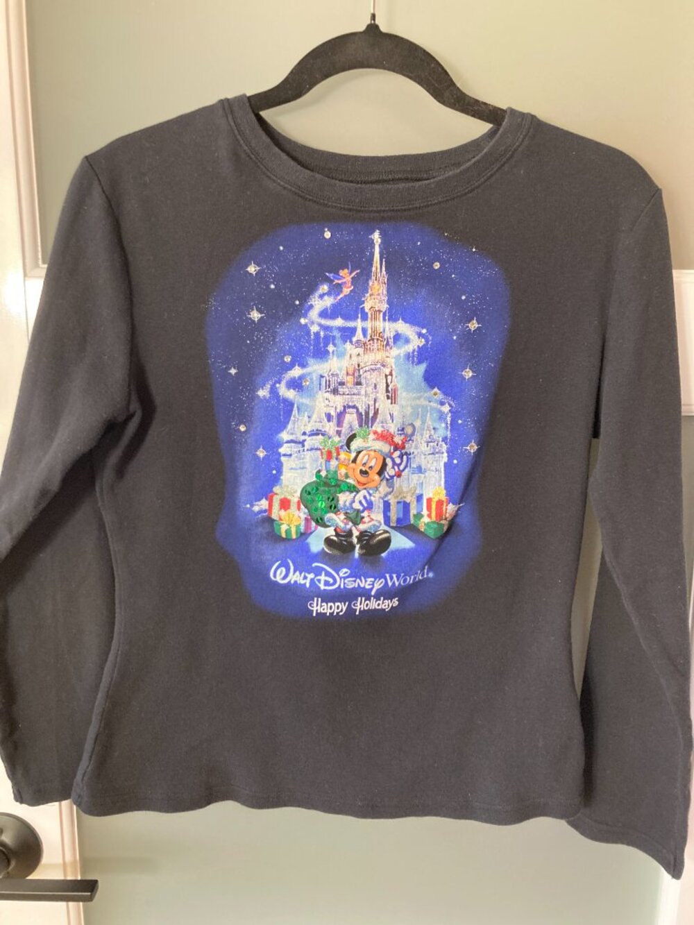 Disney World Happy Holidays Mickey Castle Thick Knit Long Sleeve Top L - Fitted